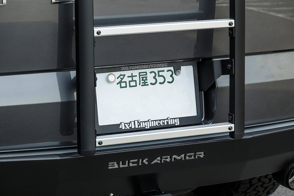 4x4 Engineering 3D Number Plate Frame - Silver